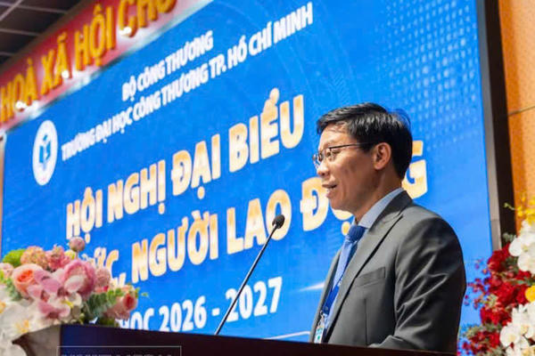 NGƯT.PGS.TS Nguyễn Xuân Hoàn - Hiệu trưởng HUIT chia sẻ về định hướng chiến lược “Quản trị thông minh - Bứt phá công nghệ - Nâng tầm giá trị người học”