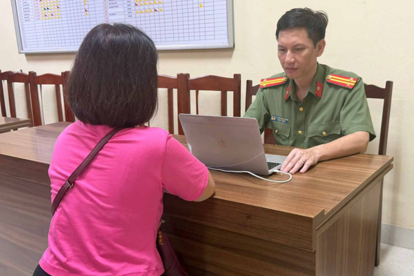 Đăng hình ảnh AI liên quan vụ chùa Bầu, một phụ nữ bị công an mời làm việc