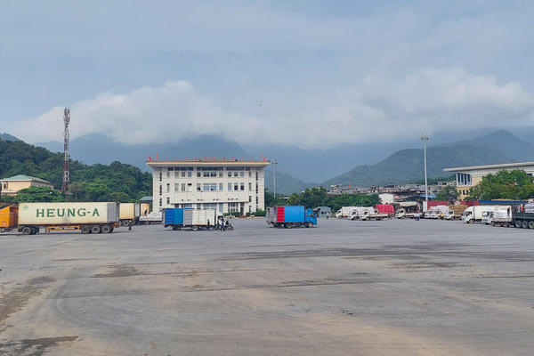 Nhập khẩu qua cửa khẩu Bắc Phong Sinh tăng hơn 6 lần so với cùng kỳ
