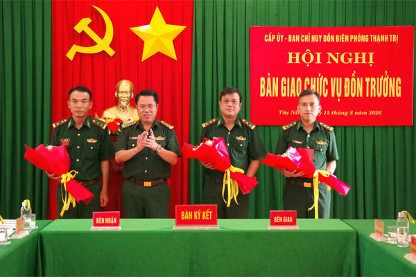 Kiện toàn cán bộ tại các Đồn Biên phòng Bình Hiệp, Thạnh Trị 