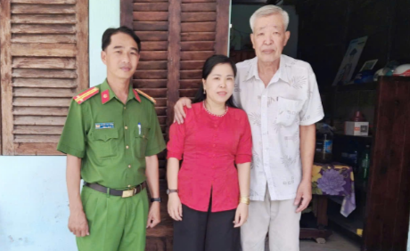 Người phụ nữ Cần Thơ tìm lại cha sau 43 năm thất lạc sau chưa đầy 24h Người phụ nữ Cần Thơ tìm lại cha sau 43 năm thất lạc sau chưa đầy 24h