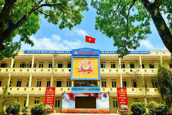TRỞ VỀ HỒNG THÁI – TRỞ VỀ MỘT MIỀN KÝ ỨC TRỞ VỀ HỒNG THÁI – TRỞ VỀ MỘT MIỀN KÝ ỨC