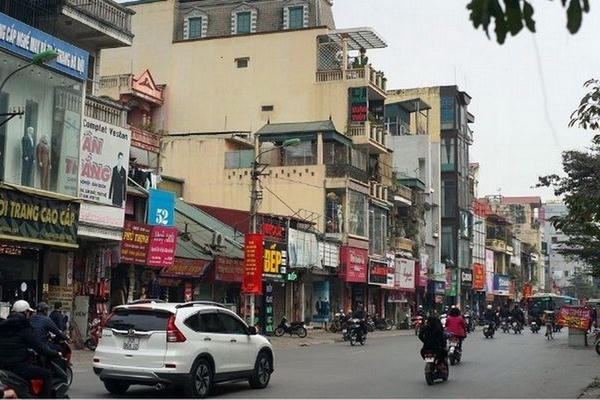 Từ 21/8, taxi và xe hợp đồng dưới 8 chỗ bị cấm theo giờ trên phố Khâm Thiên, Hà Nội Từ 21/8, taxi và xe hợp đồng dưới 8 chỗ bị cấm theo giờ trên phố Khâm Thiên, Hà Nội