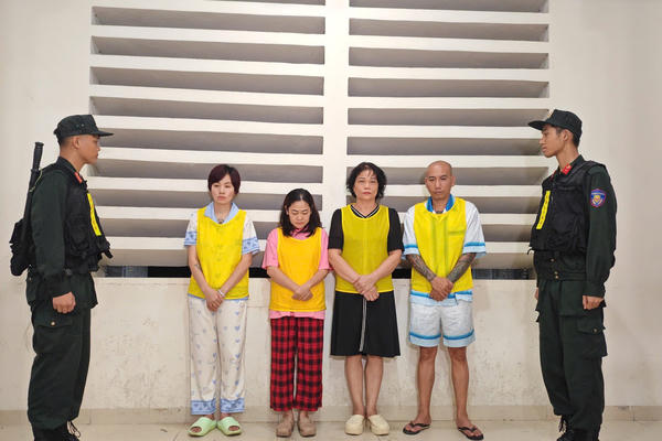 Khởi tố nữ luật sư tiếp tay cho vợ chồng Phú Lê lập hóa đơn khống, che giấu vi phạm thuế Khởi tố nữ luật sư tiếp tay cho vợ chồng Phú Lê lập hóa đơn khống, che giấu vi phạm thuế