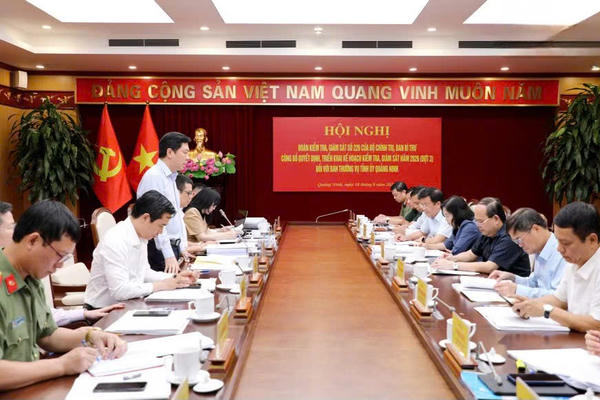 Bộ Chính trị, Ban Bí thư kiểm tra công tác cán bộ tại Quảng Ninh