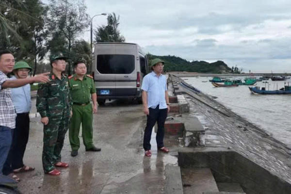 Quảng Ninh yêu cầu các địa phương theo dõi chặt diễn biến bão số 4, tuyệt đối không chủ quan