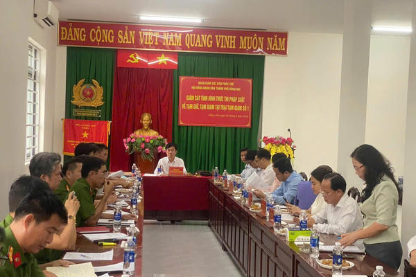 Đoàn giám sát Ban Pháp chế HĐND thành phố Đồng Nai kiểm tra công tác tạm giữ, tạm giam tại Trại Tạm giam số 1