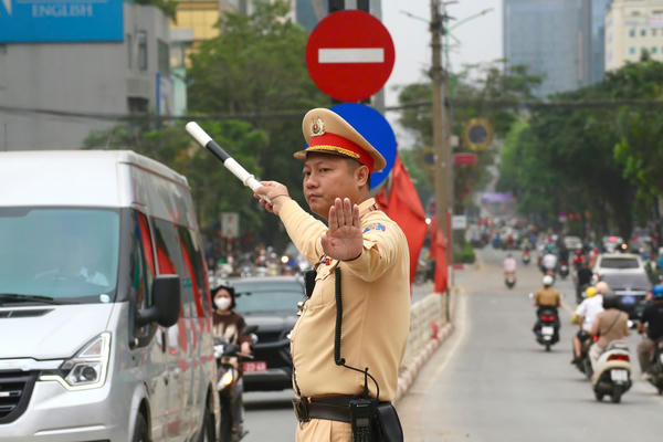 Công an Hà Nội phân luồng giao thông phục vụ trận chung kết lượt về Giải vô địch bóng đá Đông Nam Á