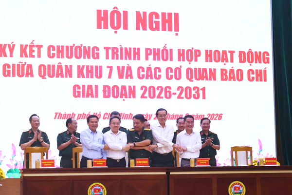 Báo Pháp luật Việt Nam đồng hành cùng Quân khu 7 lan tỏa hình ảnh Bộ đội Cụ Hồ trong thời kỳ mới