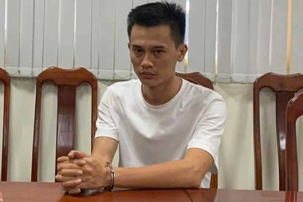 Hôm nay, "Trùm buôn siêu xe" Phan Công Khanh hầu tòa
