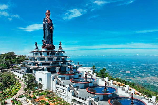 Chuỗi trải nghiệm “độc bản” tại núi Bà Đen, Tây Ninh dịp lễ 2/9
