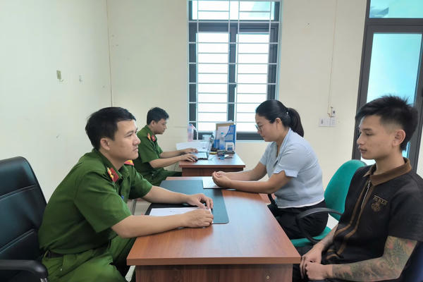 Khởi tố tài xế taxi uống rượu bia, vượt đèn đỏ, gây tai nạn chết người