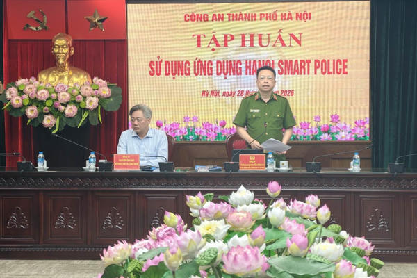 Hanoi Smart Police – bước đột phá trong chuyển đổi số, đưa Công an Thủ đô đến gần Nhân dân Hanoi Smart Police – bước đột phá trong chuyển đổi số, đưa Công an Thủ đô đến gần Nhân dân