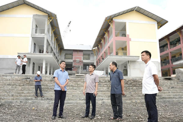 Trường Phổ thông nội trú liên cấp TH&THCS Sơn Vĩ gấp rút chuẩn bị năm học mới