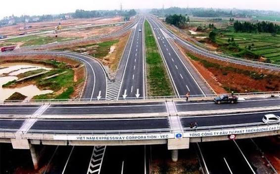 Thủ tướng yêu cầu đẩy nhanh tiến độ các dự án đường cao tốc tại khu vực phía Bắc