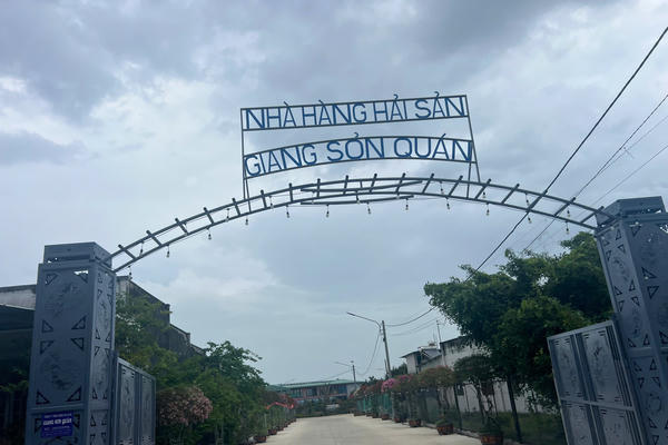 Giang Sơn Quán - Câu chuyện của người Đồng Nai mang tâm huyết ẩm thực về với Hồ Tràm Giang Sơn Quán - Câu chuyện của người Đồng Nai mang tâm huyết ẩm thực về với Hồ Tràm