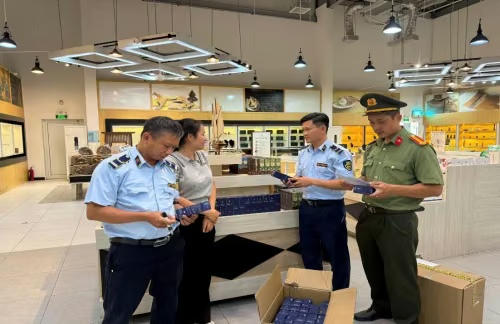 Quản lý thị trường TP Đà Nẵng xử lý 739 vụ vi phạm, thu hơn 9 tỷ đồng sau 8 tháng đầu năm 2026.