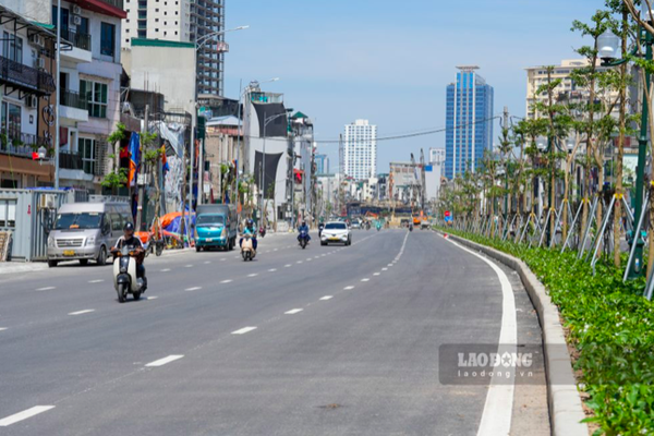 Điều chỉnh giao thông, thông xe tạm đường Vành đai 1 đoạn Hoàng Cầu-Voi Phục
Điều chỉnh giao thông, thông xe tạm đường Vành đai 1 đoạn Hoàng Cầu-Voi Phục