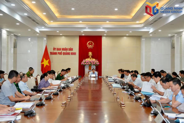 Quảng Ninh đẩy nhanh giải ngân đầu tư công, gắn trách nhiệm người đứng đầu