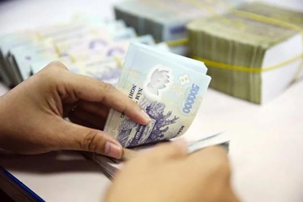 Triệt phá vụ cho vay lãi suất cắt cổ 365%/năm, bắt 5 đối tượng