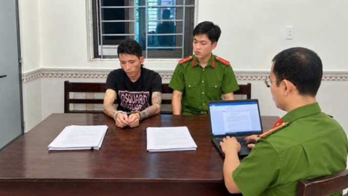 Bắt nghi phạm bị xác định cầm đầu đường dây ma túy liên tỉnh Bắt nghi phạm bị xác định cầm đầu đường dây ma túy liên tỉnh