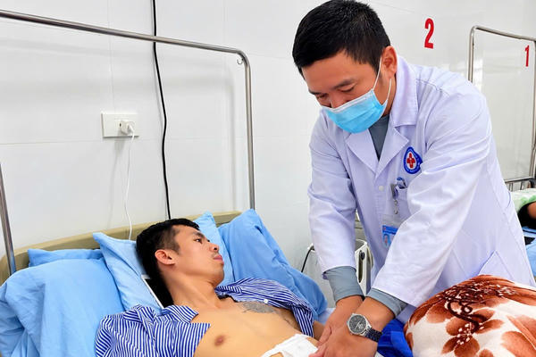 Bác sỹ Trịnh Văn Thủy: Giữ nhịp sống từ những việc làm bình dị Bác sỹ Trịnh Văn Thủy: Giữ nhịp sống từ những việc làm bình dị