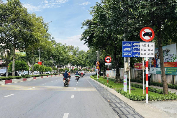 Đồng Nai cho phép xe tải doanh nghiệp lưu thông có điều kiện trên đường Đồng Khởi Đồng Nai cho phép xe tải doanh nghiệp lưu thông có điều kiện trên đường Đồng Khởi