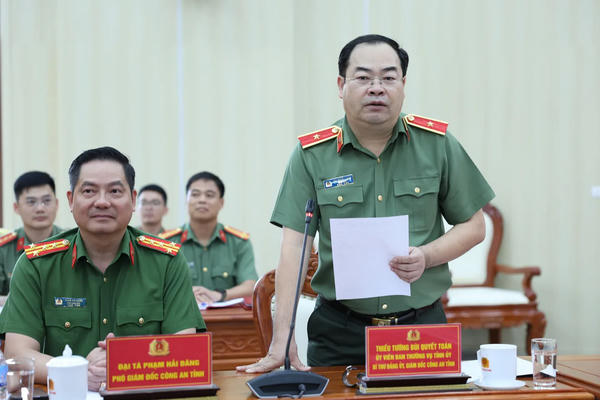 Triệt phá đường dây tội phạm đánh bạc, rửa tiền, trốn thuế xuyên biên giới với số tiền giao dịch gần 50.000 tỷ đồng Triệt phá đường dây tội phạm đánh bạc, rửa tiền, trốn thuế xuyên biên giới với số tiền giao dịch gần 50.000 tỷ đồng