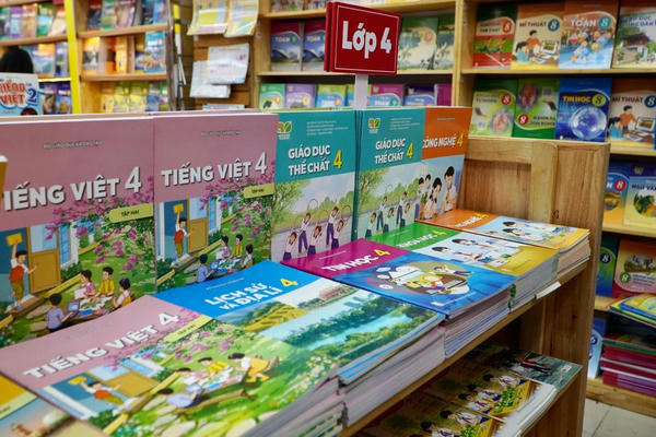 Tiếp tục rà soát, bảo đảm cung ứng sách giáo khoa năm học 2026-2027