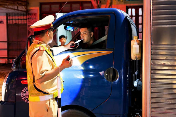 Tăng cường kiểm soát tốc độ trên các tuyến đường miền Đông TP Quảng Ninh