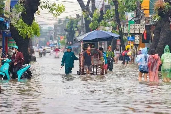 Bản tin tổng hợp 20/09: Chuyên gia hướng dẫn bảo vệ sức khỏe khi ngập úng kéo dài
