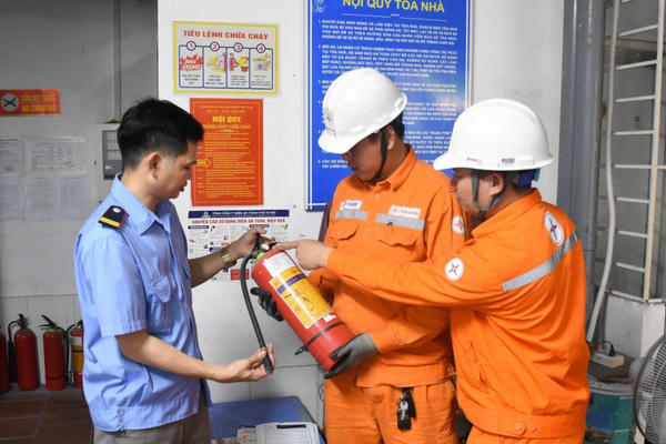 Hà Nội phê duyệt Kế hoạch an toàn trong sử dụng điện giai đoạn 2026 - 2030