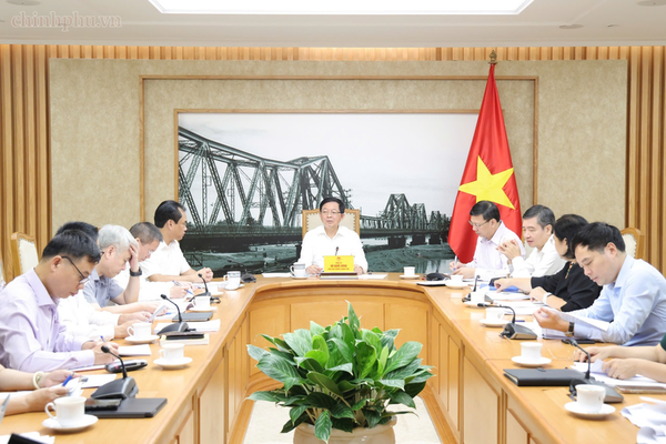 Hoàn thiện dự thảo Luật Đất đai (sửa đổi), bảo đảm thống nhất, chặt chẽ Hoàn thiện dự thảo Luật Đất đai (sửa đổi), bảo đảm thống nhất, chặt chẽ