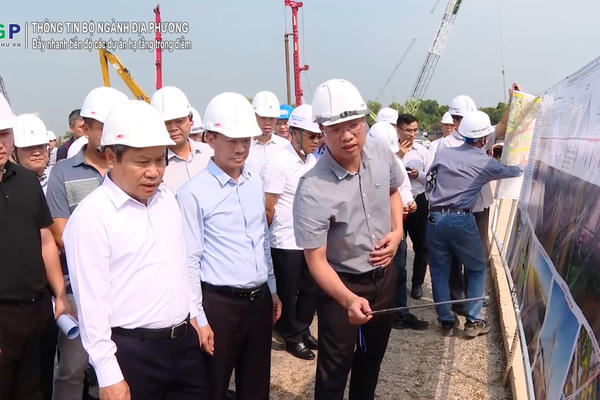 Hà Nội đẩy nhanh tiến độ các dự án hạ tầng trọng điểm Hà Nội đẩy nhanh tiến độ các dự án hạ tầng trọng điểm