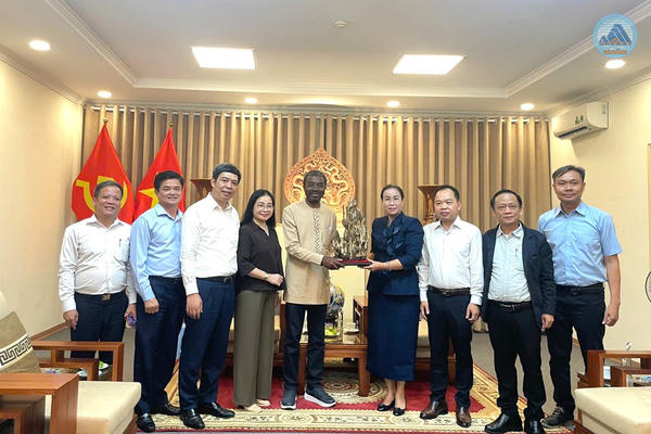 Đà Nẵng đề nghị UNESCO hỗ trợ xây dựng hồ sơ Ngũ Hành Sơn là Di sản Thế giới hỗn hợp
Đà Nẵng đề nghị UNESCO hỗ trợ xây dựng hồ sơ Ngũ Hành Sơn là Di sản Thế giới hỗn hợp