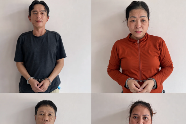 Dựng màn kịch bán thiên thạch triệu USD bằng đá cuội, 5 người bị bắt Dựng màn kịch bán thiên thạch triệu USD bằng đá cuội, 5 người bị bắt