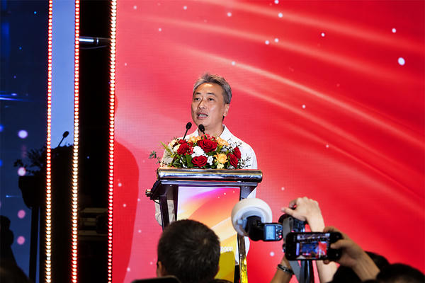 Đạo diễn Victor Vũ, Nguyễn Quang Dũng bắt tay làm phim cùng trí tuệ nhân tạo - Góc điện ảnh #187
Đạo diễn Victor Vũ, Nguyễn Quang Dũng bắt tay làm phim cùng trí tuệ nhân tạo - Góc điện ảnh #187