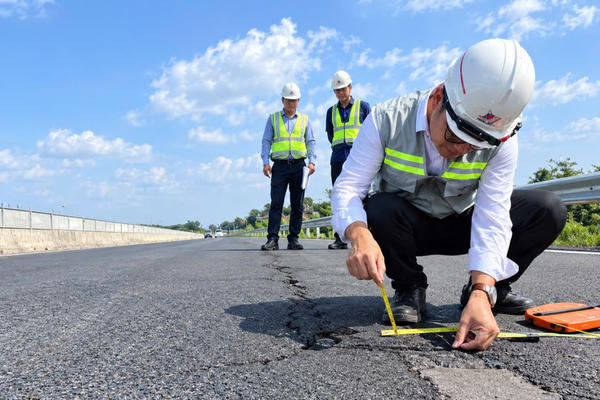 Khẩn trương xử lý vết nứt trên cao tốc Biên Hòa – Vũng Tàu, ưu tiên an toàn giao thông Khẩn trương xử lý vết nứt trên cao tốc Biên Hòa – Vũng Tàu, ưu tiên an toàn giao thông