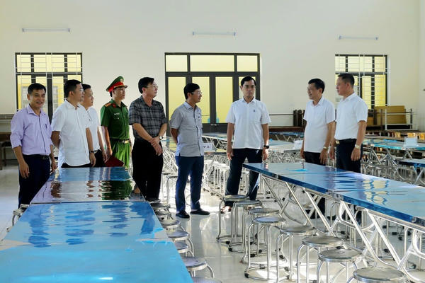 Phó Chủ tịch UBND tỉnh Nghệ An sẽ đối thoại với người về việc xóa điểm trường lẻ Tiến Sơn