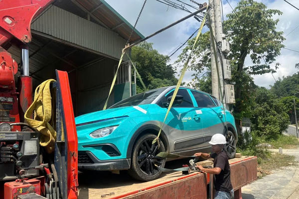 Lái xe taxi không bằng lái, tài xế và chủ xe bị xử phạt hơn 114 triệu đồng
