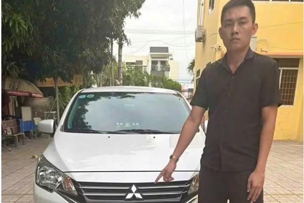 Mang giấy đăng ký xe giả đi công chứng thế chấp