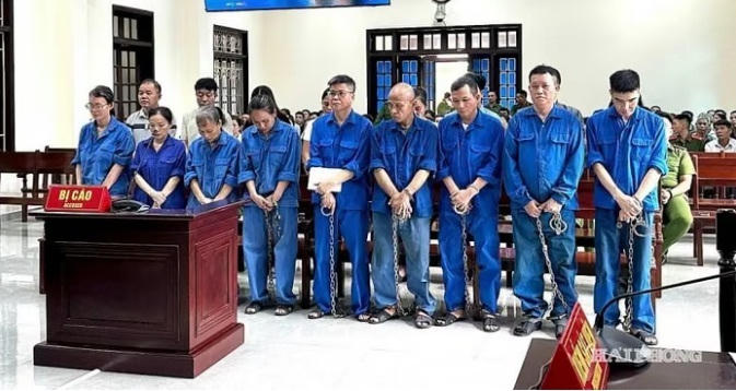 Tuyên án 17 bị cáo lĩnh án vụ 200 tấn thịt lợn nhiễm dịch 