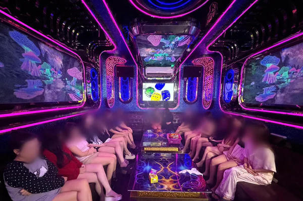 Triệt phá đường dây mua bán người dưới 16 tuổi, giải cứu 46 nữ tiếp viên karaoke