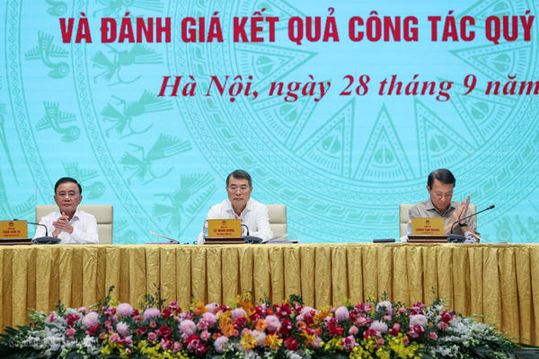 Người đứng đầu các bộ, ngành, địa phương chịu trách nhiệm về kết quả triển khai nhiệm vụ khoa học, công nghệ, chuyển đổi số