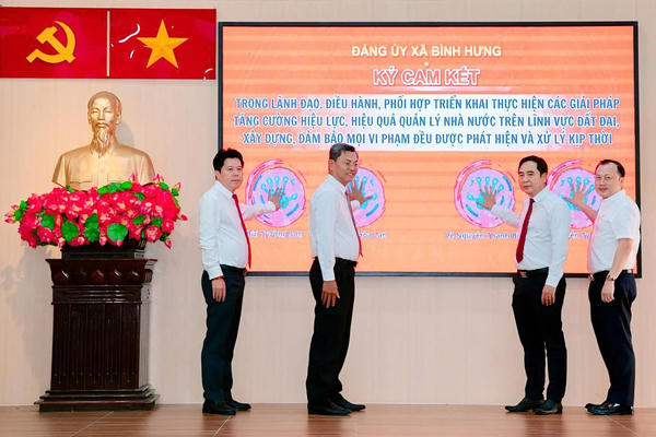 TP.HCM: Đảng ủy xã Bình Hưng tổ chức ký cam kết nâng cao hiệu quả quản lý nhà nước trong lĩnh vực trật tự xây dựng TP.HCM: Đảng ủy xã Bình Hưng tổ chức ký cam kết nâng cao hiệu quả quản lý nhà nước trong lĩnh vực trật tự xây dựng