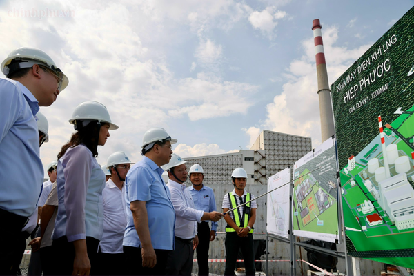 TPHCM không thể thiếu điện cho sản xuất, kinh doanh và tiêu dùng