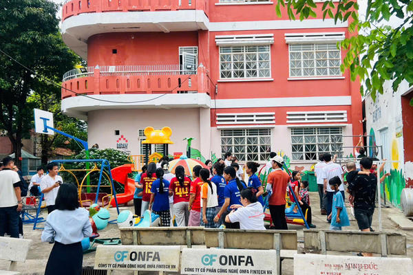 Phát huy vai trò của người Việt ở nước ngoài trong gìn giữ ngôn ngữ, bản sắc văn hóa dân tộc Phát huy vai trò của người Việt ở nước ngoài trong gìn giữ ngôn ngữ, bản sắc văn hóa dân tộc
