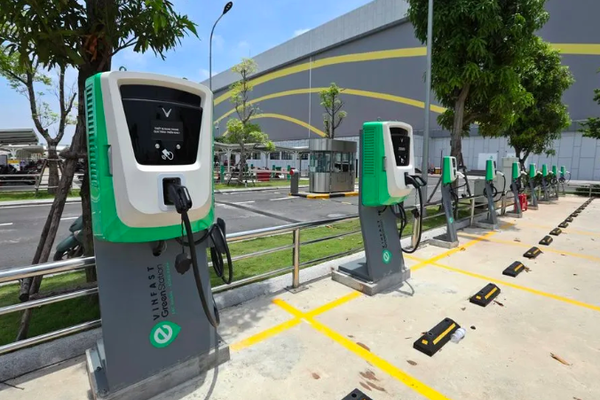 Từ 1/7/2027, trạm sạc xe điện phải đáp ứng quy chuẩn an toàn mới
