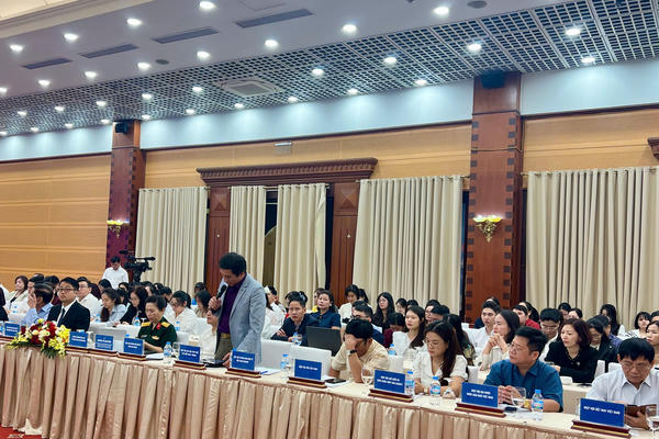 Gỡ vướng thuế - hải quan, khơi thông động
lực tăng trưởng
