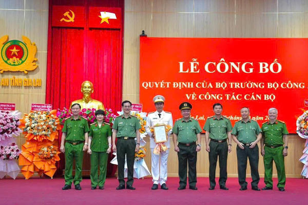 Đại tá Nguyễn Thanh Trí được bổ nhiệm giữ chức Phó giám đốc Công an tỉnh Gia Lai Đại tá Nguyễn Thanh Trí được bổ nhiệm giữ chức Phó giám đốc Công an tỉnh Gia Lai